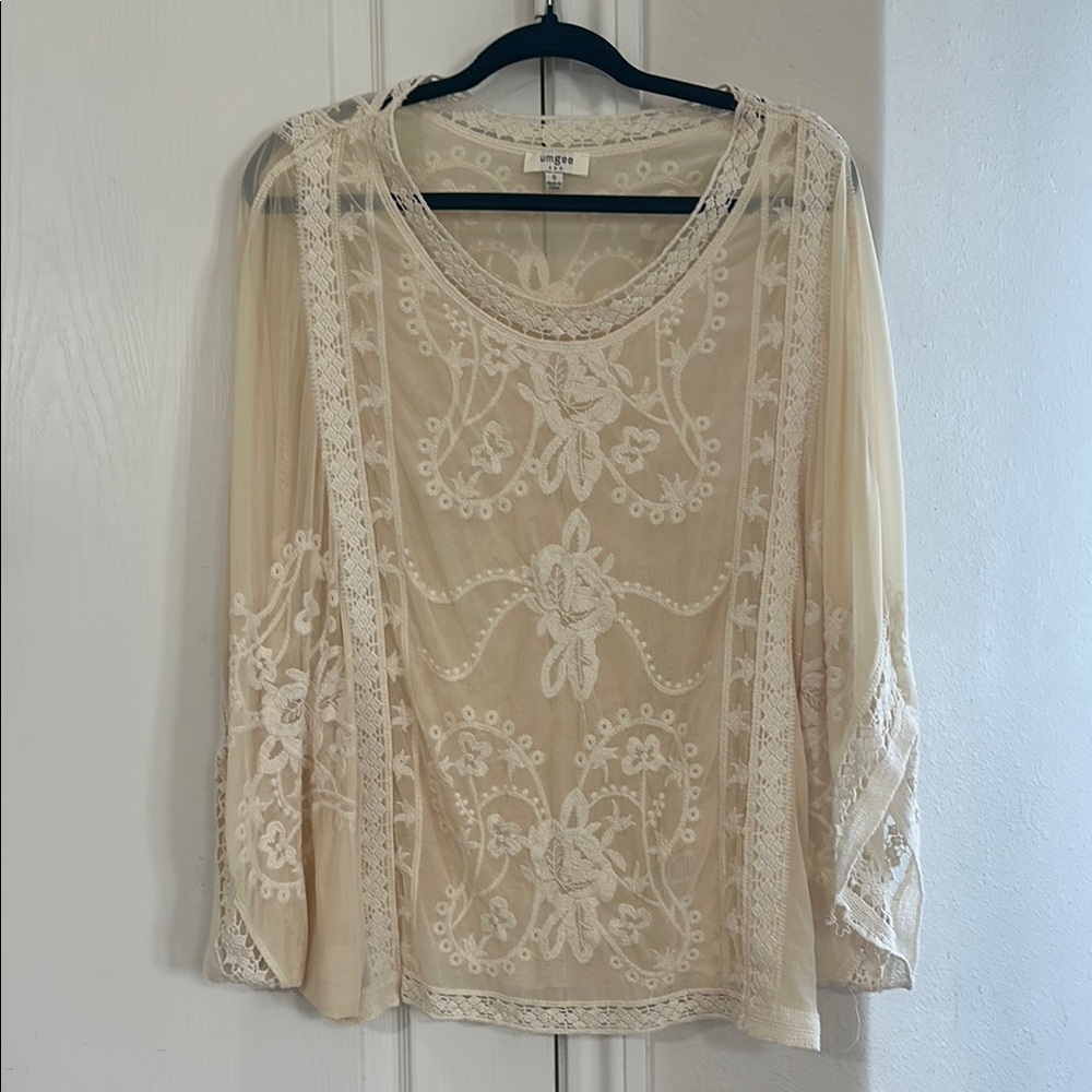 Umgee Cream Lace Sleeve Blouse